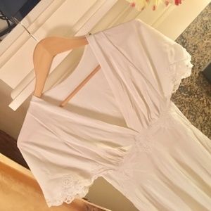 Vintage 1940’s Ivory Lace Lingerie Nightgown Leisure Sleep Wear Period Attire